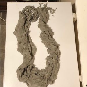 Winter time ruffle scarf